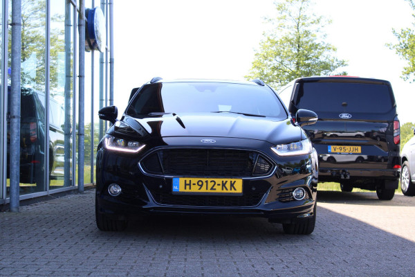 Ford Mondeo Wagon 1.5 ST Line | Trekhaak | Panorama Dak | Winterpack | Climate Control | Navigatie | Cruise Control |