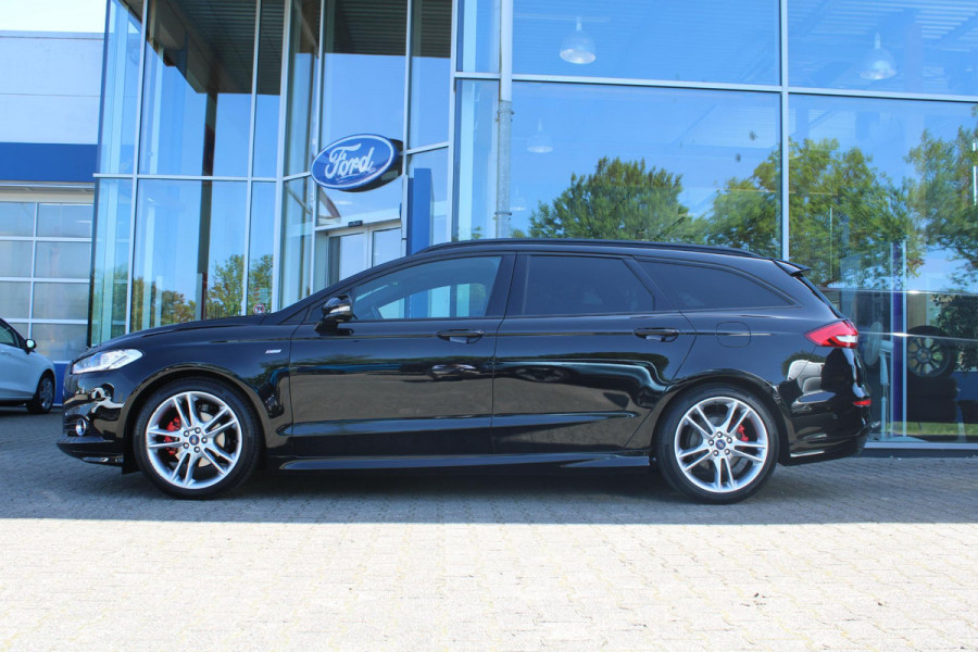 Ford Mondeo Wagon 1.5 ST Line | Trekhaak | Panorama Dak | Winterpack | Climate Control | Navigatie | Cruise Control |