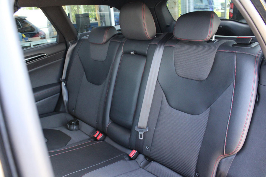 Ford Mondeo Wagon 1.5 ST Line | Trekhaak | Panorama Dak | Winterpack | Climate Control | Navigatie | Cruise Control |