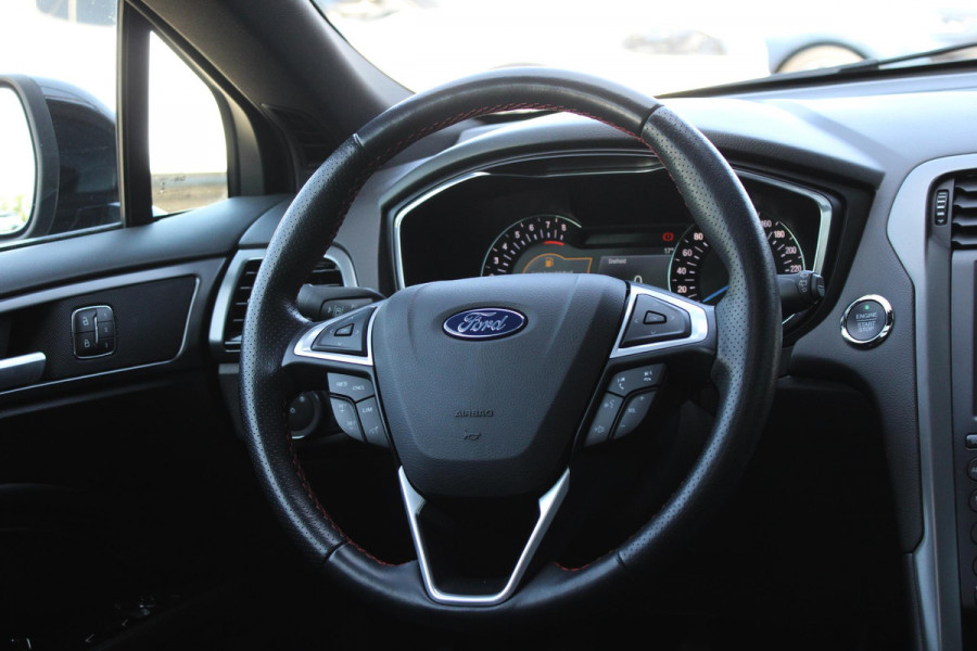 Ford Mondeo Wagon 1.5 ST Line | Trekhaak | Panorama Dak | Winterpack | Climate Control | Navigatie | Cruise Control |