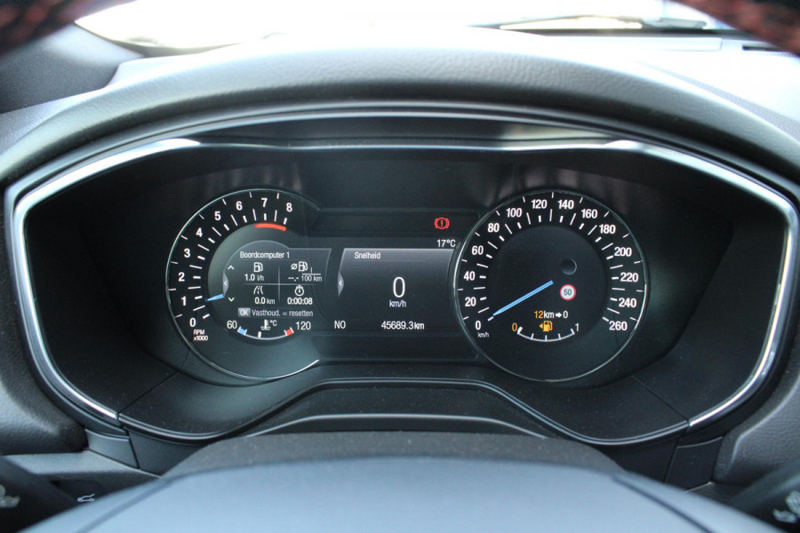 Ford Mondeo Wagon 1.5 ST Line | Trekhaak | Panorama Dak | Winterpack | Climate Control | Navigatie | Cruise Control |