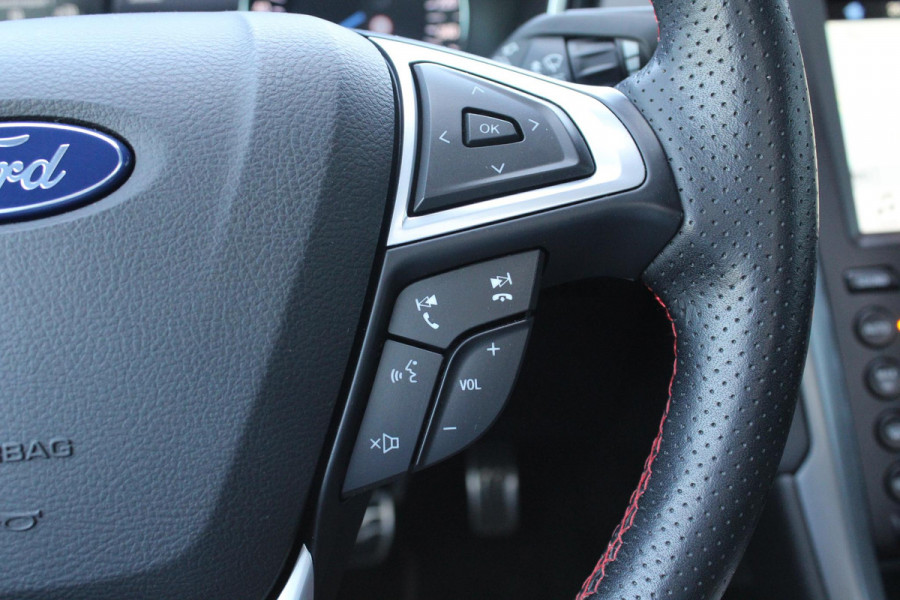 Ford Mondeo Wagon 1.5 ST Line | Trekhaak | Panorama Dak | Winterpack | Climate Control | Navigatie | Cruise Control |