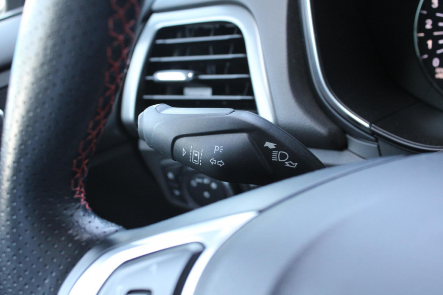Ford Mondeo Wagon 1.5 ST Line | Trekhaak | Panorama Dak | Winterpack | Climate Control | Navigatie | Cruise Control |