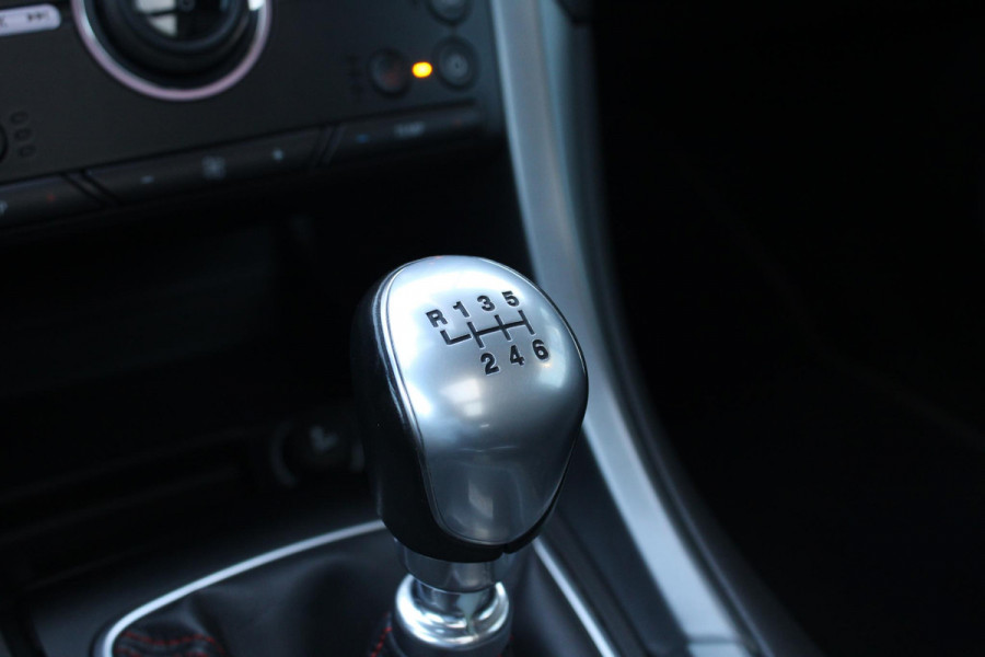 Ford Mondeo Wagon 1.5 ST Line | Trekhaak | Panorama Dak | Winterpack | Climate Control | Navigatie | Cruise Control |