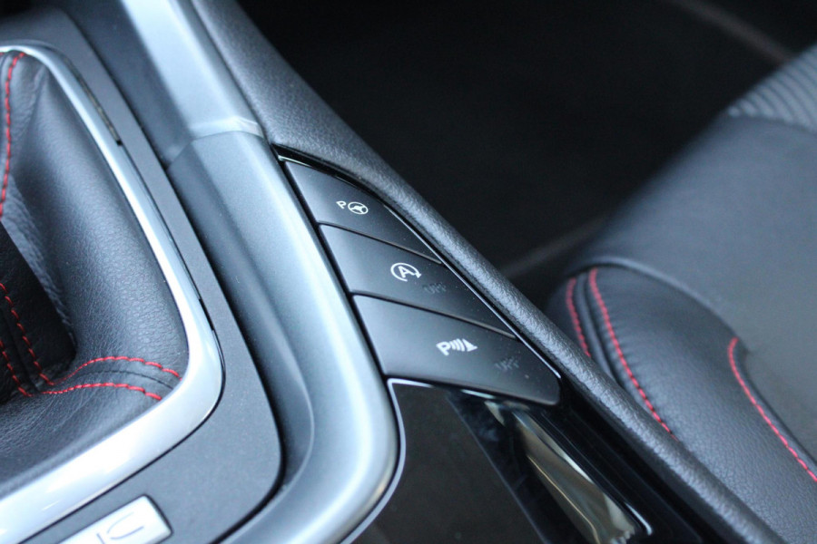 Ford Mondeo Wagon 1.5 ST Line | Trekhaak | Panorama Dak | Winterpack | Climate Control | Navigatie | Cruise Control |