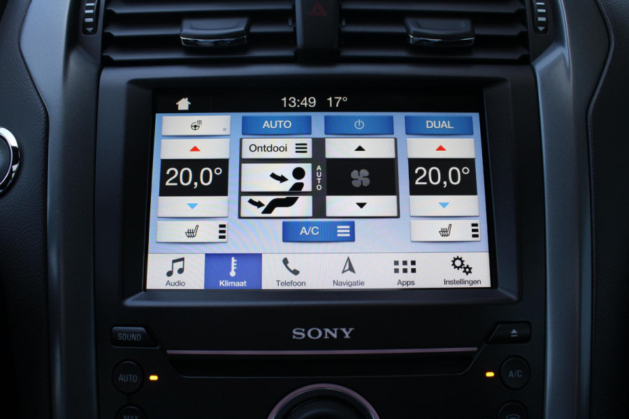 Ford Mondeo Wagon 1.5 ST Line | Trekhaak | Panorama Dak | Winterpack | Climate Control | Navigatie | Cruise Control |