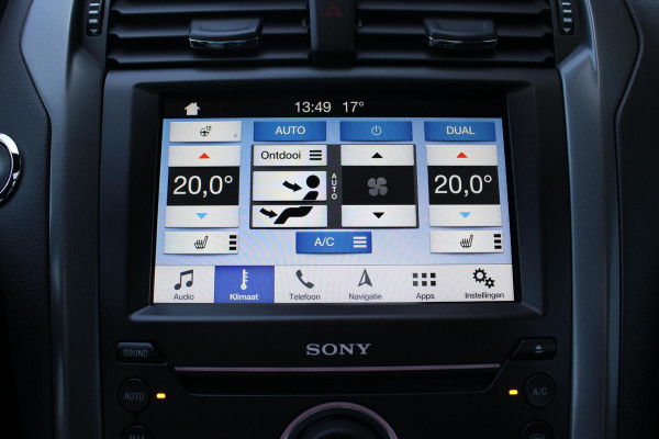 Ford Mondeo Wagon 1.5 ST Line | Trekhaak | Panorama Dak | Winterpack | Climate Control | Navigatie | Cruise Control |