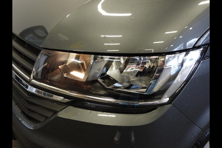 Volkswagen Transporter 2.0 TDI L2H1 28 Highline Automaat Trekhaak Navigatie Apple Carplay Lm velgen Cruisecontrol ACC