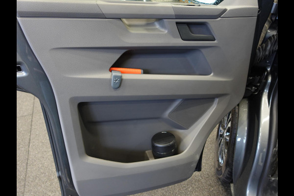 Volkswagen Transporter 2.0 TDI L2H1 28 Highline Automaat Trekhaak Navigatie Apple Carplay Lm velgen Cruisecontrol ACC