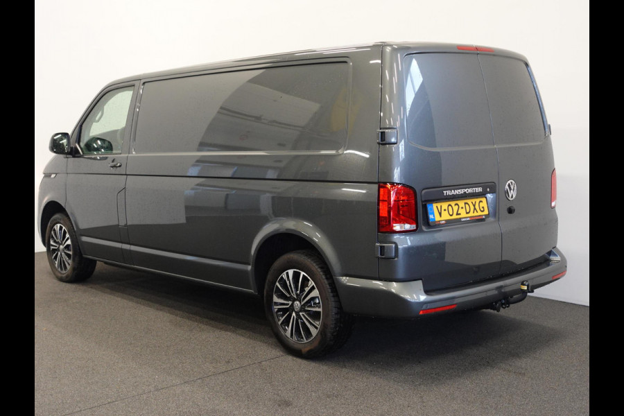 Volkswagen Transporter 2.0 TDI L2H1 28 Highline Automaat Trekhaak Navigatie Apple Carplay Lm velgen Cruisecontrol ACC