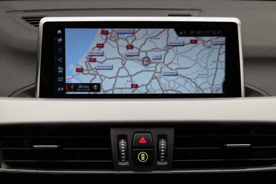 BMW X1 xDrive25i High Executive Edition Alcantara, LED, Navigatie, Sportstoelen, Keyless, Trekhaak, PDC