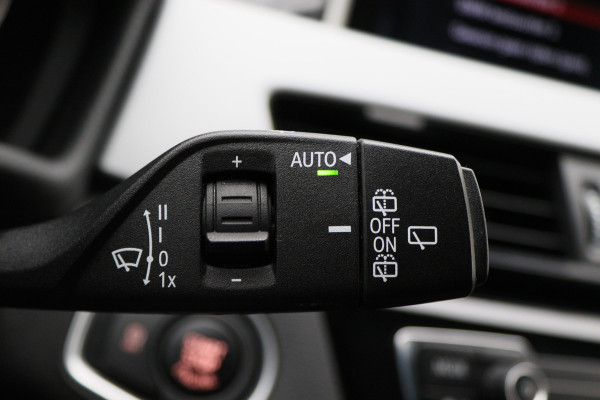 BMW X1 xDrive25i High Executive Edition Alcantara, LED, Navigatie, Sportstoelen, Keyless, Trekhaak, PDC