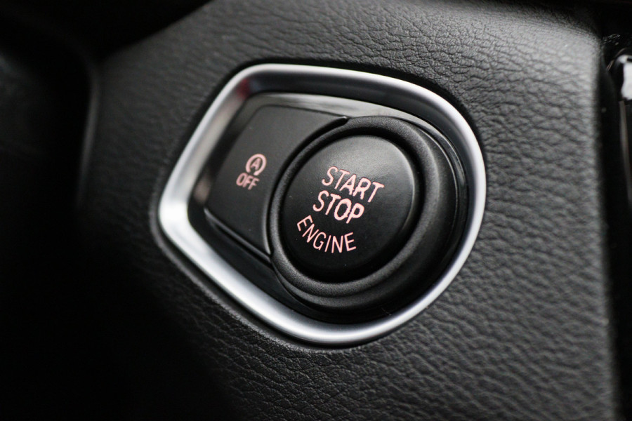BMW X1 xDrive25i High Executive Edition Alcantara, LED, Navigatie, Sportstoelen, Keyless, Trekhaak, PDC