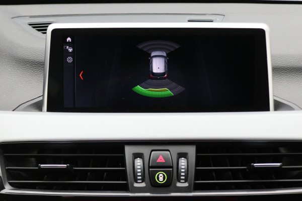 BMW X1 xDrive25i High Executive Edition Alcantara, LED, Navigatie, Sportstoelen, Keyless, Trekhaak, PDC