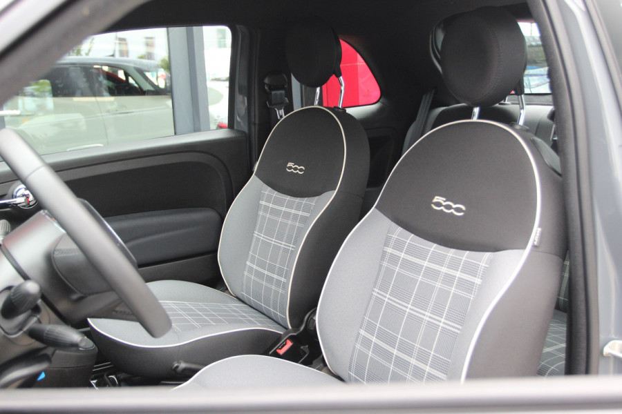 Fiat 500 1.2 Lounge Automaat! | Cruise Control | All-season Banden | Apple/Android CarPlay