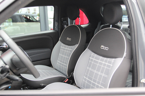 Fiat 500 1.2 Lounge Automaat! | Cruise Control | All-season Banden | Apple/Android CarPlay