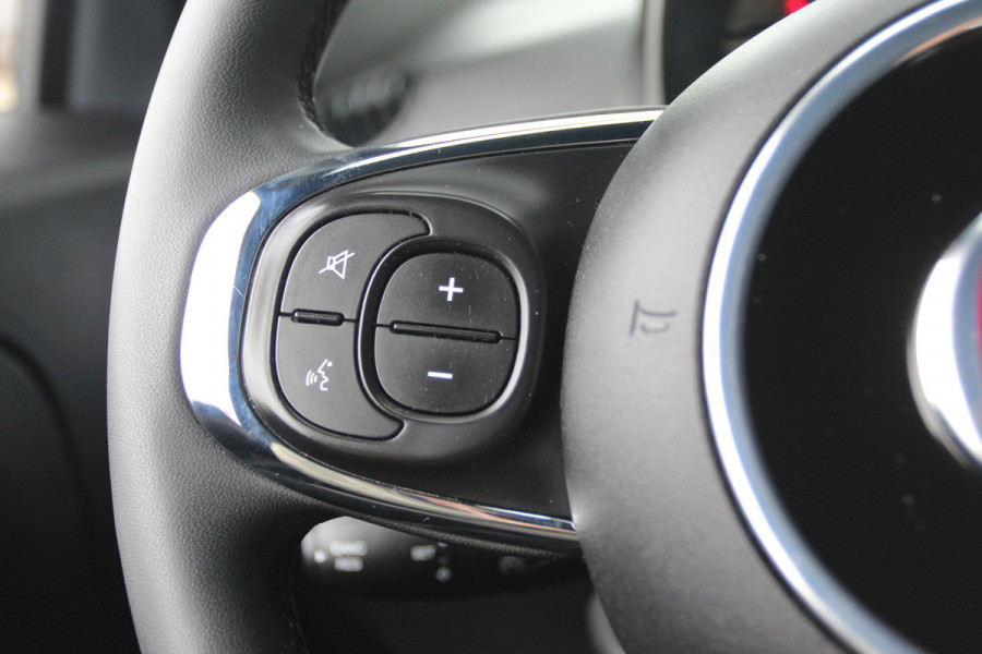 Fiat 500 1.2 Lounge Automaat! | Cruise Control | All-season Banden | Apple/Android CarPlay