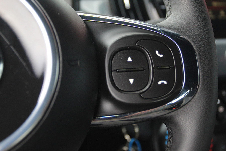 Fiat 500 1.2 Lounge Automaat! | Cruise Control | All-season Banden | Apple/Android CarPlay