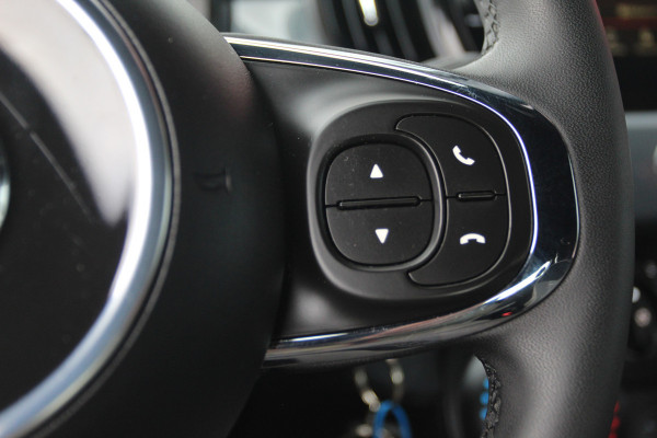 Fiat 500 1.2 Lounge Automaat! | Cruise Control | All-season Banden | Apple/Android CarPlay