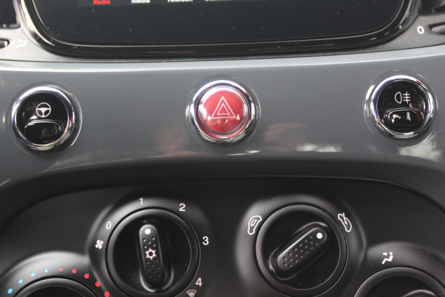 Fiat 500 1.2 Lounge Automaat! | Cruise Control | All-season Banden | Apple/Android CarPlay