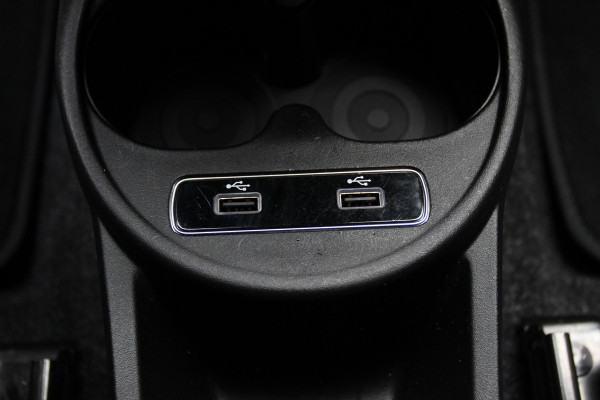 Fiat 500 1.2 Lounge Automaat! | Cruise Control | All-season Banden | Apple/Android CarPlay