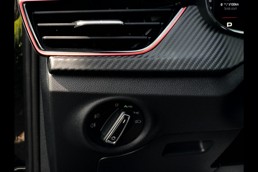 Škoda Kamiq 1.0 TSI Monte Carlo | Panoramadak, Virtual Cockpit, Camera, Climate, Carplay/Android | Dealeronderhouden | NAP |