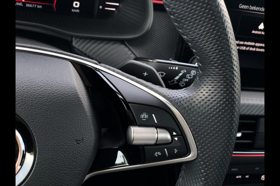 Škoda Kamiq 1.0 TSI Monte Carlo | Panoramadak, Virtual Cockpit, Camera, Climate, Carplay/Android | Dealeronderhouden | NAP |