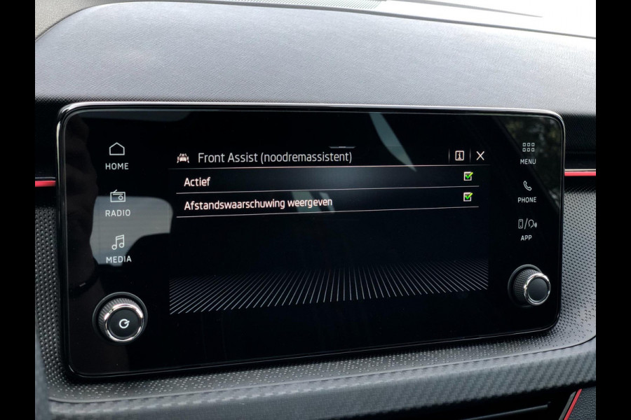 Škoda Kamiq 1.0 TSI Monte Carlo | Panoramadak, Virtual Cockpit, Camera, Climate, Carplay/Android | Dealeronderhouden | NAP |