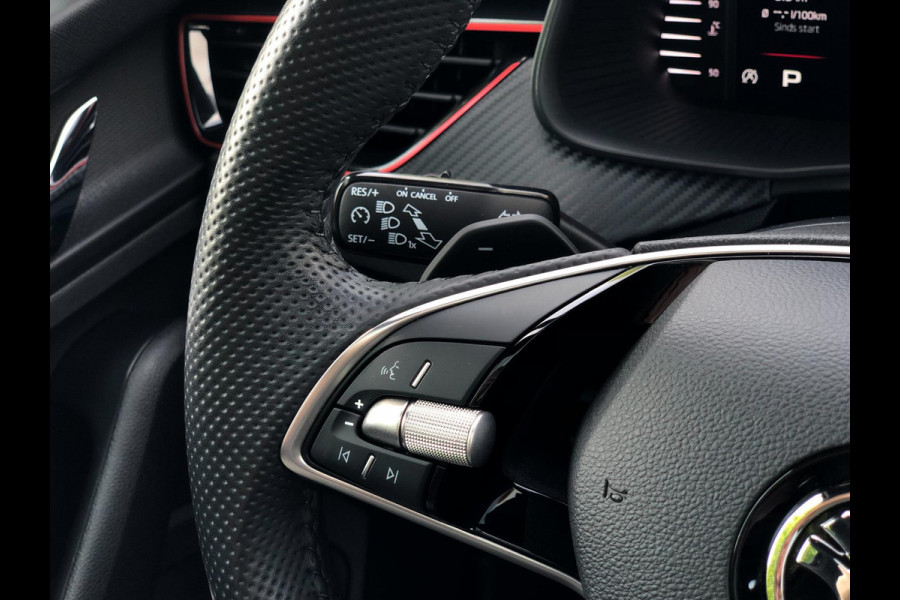 Škoda Kamiq 1.0 TSI Monte Carlo | Panoramadak, Virtual Cockpit, Camera, Climate, Carplay/Android | Dealeronderhouden | NAP |