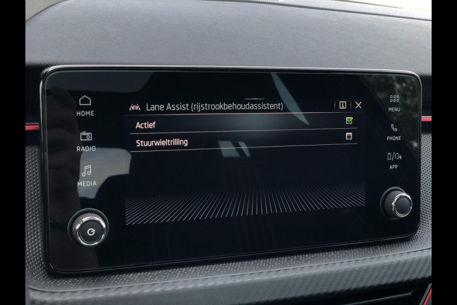 Škoda Kamiq 1.0 TSI Monte Carlo | Panoramadak, Virtual Cockpit, Camera, Climate, Carplay/Android | Dealeronderhouden | NAP |