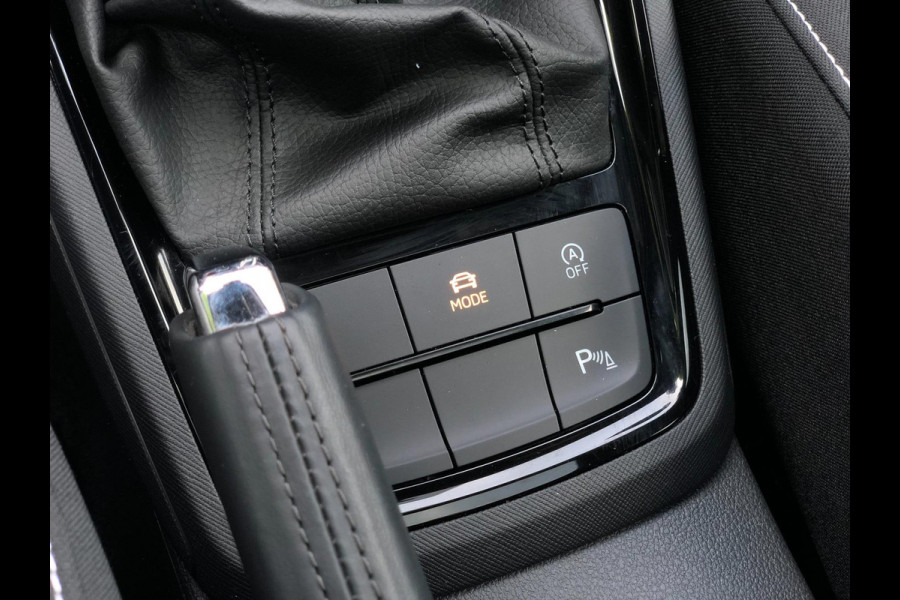 Škoda Kamiq 1.0 TSI Monte Carlo | Panoramadak, Virtual Cockpit, Camera, Climate, Carplay/Android | Dealeronderhouden | NAP |