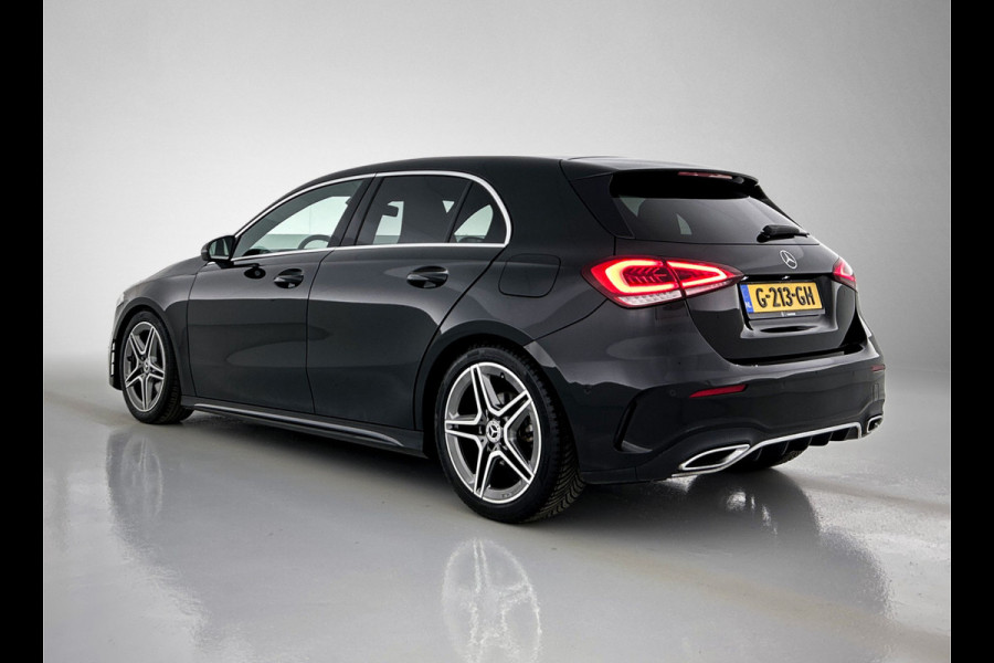 Mercedes-Benz A-Klasse 160 Business Solution AMG | 5 spaaks lichtmetalen velgen | Navigatie | Parking support | Inclusief 24 maanden Mercedes-Benz Certified garantie voor Europa. / Auto Show Tilburg