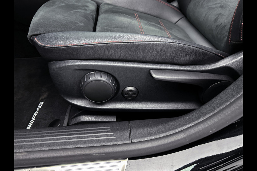 Mercedes-Benz A-Klasse 160 Business Solution AMG | 5 spaaks lichtmetalen velgen | Navigatie | Parking support | Inclusief 24 maanden Mercedes-Benz Certified garantie voor Europa. / Auto Show Tilburg