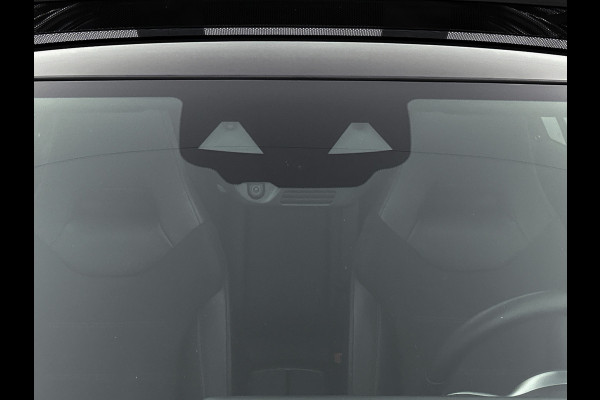 Mercedes-Benz A-Klasse 160 Business Solution AMG | 5 spaaks lichtmetalen velgen | Navigatie | Parking support | Inclusief 24 maanden Mercedes-Benz Certified garantie voor Europa. / Auto Show Tilburg
