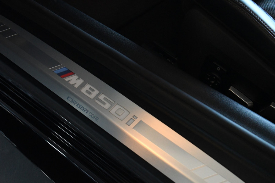 BMW 8 Serie M850i xDrive B&W Stoelvent Soft-Close ACC 360 HUD 4WS