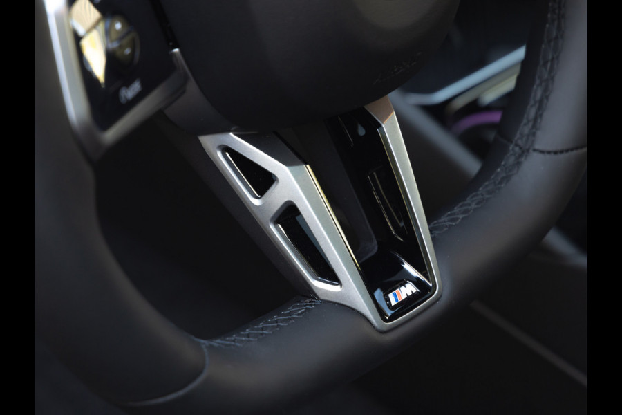 BMW i5 Touring eDrive40 M-Sport Pro - Pano - Onderstel Prof - Driving Ass Prof - Harman Kardon