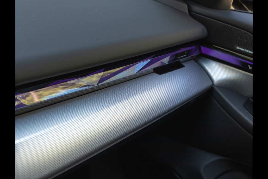 BMW i5 Touring eDrive40 M-Sport Pro - Pano - Onderstel Prof - Driving Ass Prof - Harman Kardon