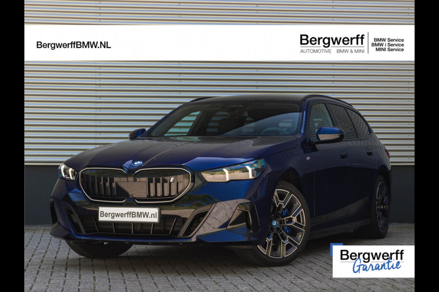 BMW i5 Touring eDrive40 M-Sport Pro - Pano - Onderstel Prof - Driving Ass Prof - Harman Kardon