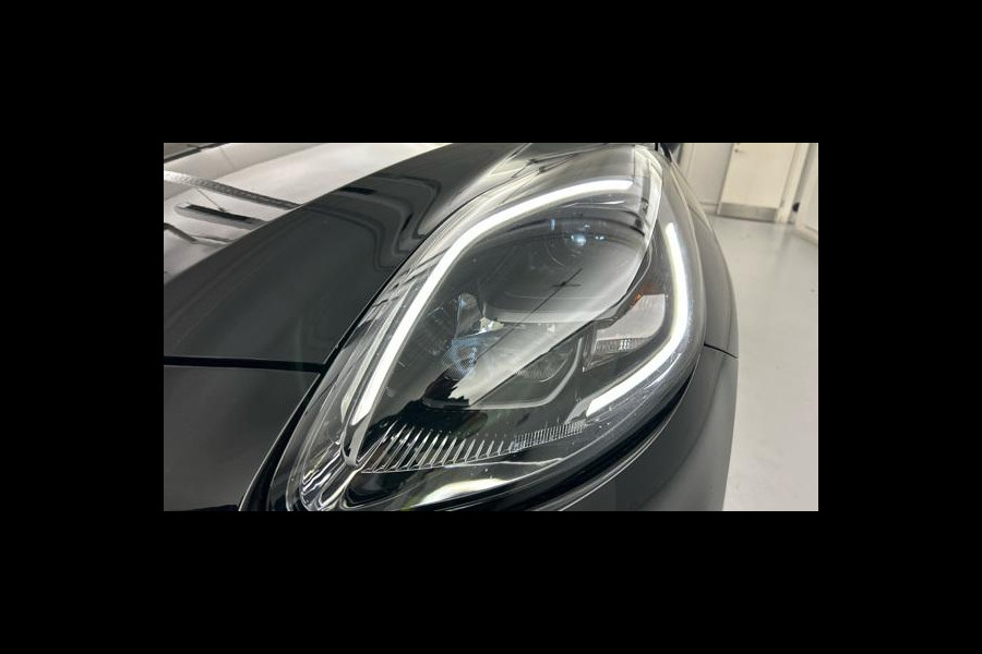 Ford Puma 1.0 EcoBoost Hybrid ST-Line 125pk | Apaptieve Cruise | BLIS | Winterpack | Achteruitrijcamera | SYNC 3 Navigatie