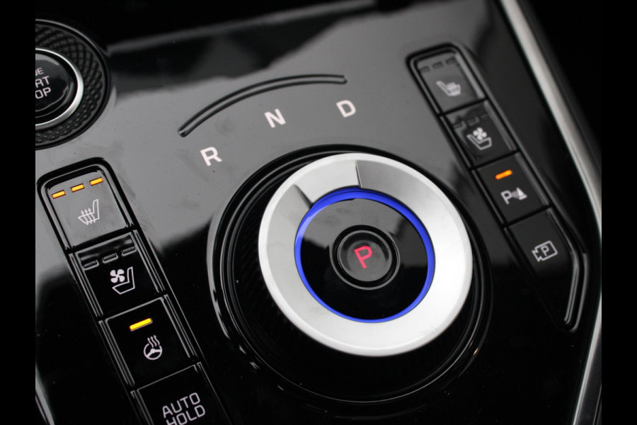 Kia Niro 1.6 GDi Hybrid ExecutiveLine | Navi | Adapt. Cruise | LED | Carplay | Elekt. Stoelen | Head-up display