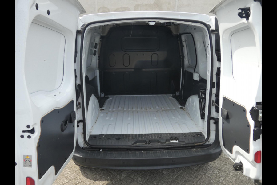 Nissan NV250 1.5 dCi 95 L1H1 Acenta