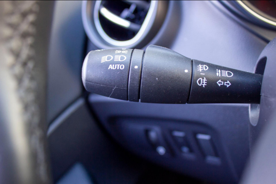 Renault Captur 1.2 TCe Intens|Prijs rijklaar incl. 12 mnd garantie| Bluetooth Navi LMV Camera PDC