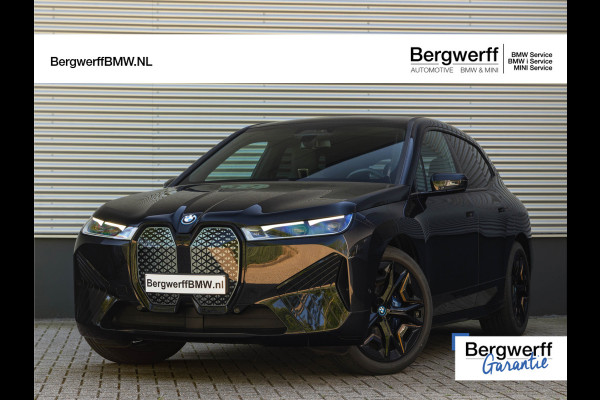 BMW iX xDrive50 - Pano - Driving Ass Prof - Stoelventilatie - Laserlight