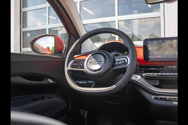 Fiat 500E 42 kWh Cabrio | Clima | Camera | Carplay | Cruise | Uit voorraad leverbaar