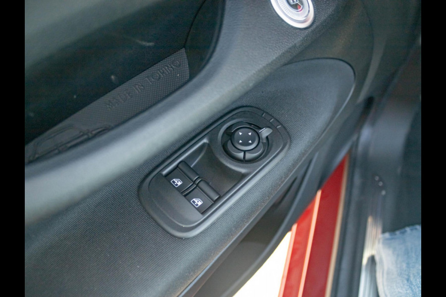 Fiat 500E 42 kWh Cabrio | Clima | Camera | Carplay | Cruise | Uit voorraad leverbaar