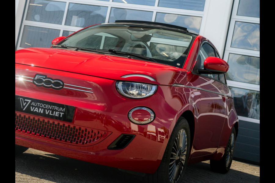 Fiat 500E 42 kWh Cabrio | Clima | Camera | Carplay | Cruise | Uit voorraad leverbaar