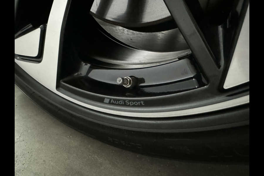 Audi Q7 55 TFSI e Quattro BlackEdition S-Line Pano B&O Lucht