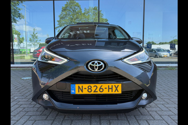 Toyota Aygo 1.0 VVT-i x-joy cabrio - Navi - Climate - Org.NL