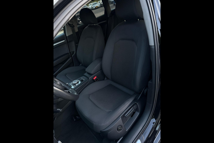 Audi A3 Sportback 40 e-tron Advance Sport Camera CarPlay