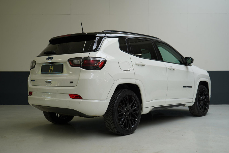 Jeep Compass 4xe 240 Plug-in Hybrid Electric S | Leder | Navigatie | Achteruitrijcamera | Stuurverwarming